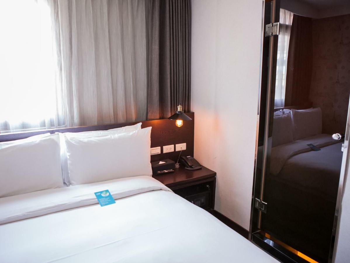 Khan Hotel Kaohsiung Exterior photo